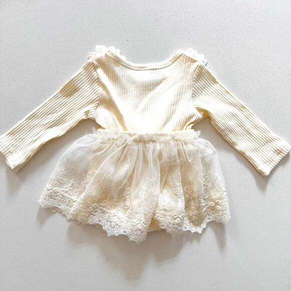 Reverie Threads Ivory Tulle Dress with Floral Aplique NWOT - Picture 4 of 4